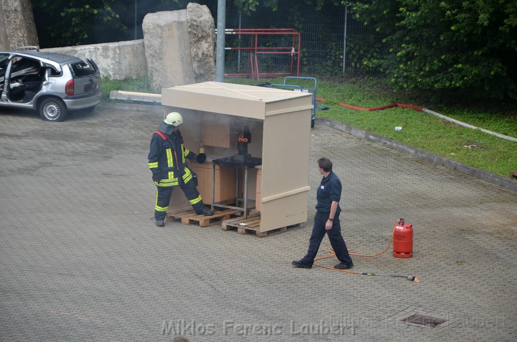 Tag der Offenen Tuer BF Koeln Weidenpesch Scheibenstr P532.JPG